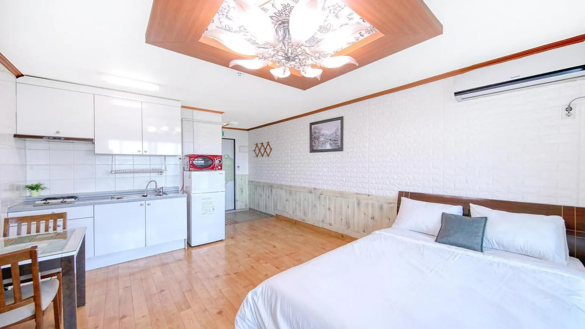 別荘 Ganghwa Ara Pension インチョン広域市